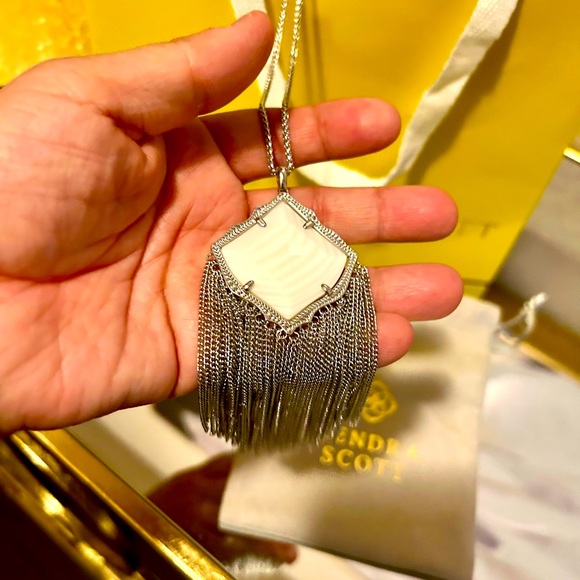 Kendra Scott Kingston Long Neclace - Picture 2 of 4